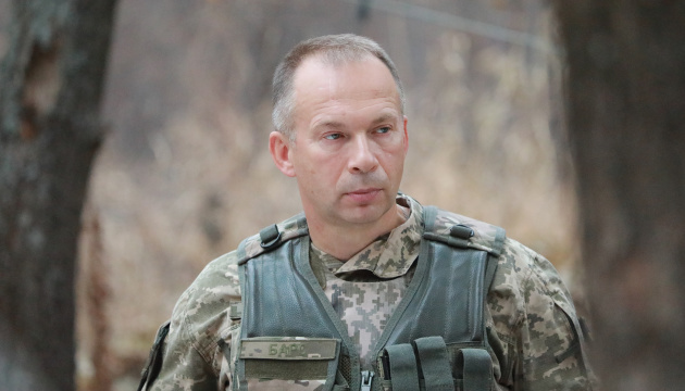 Syrskyi: Enemy unsuccessfully trying to encircle Bakhmut and advance 