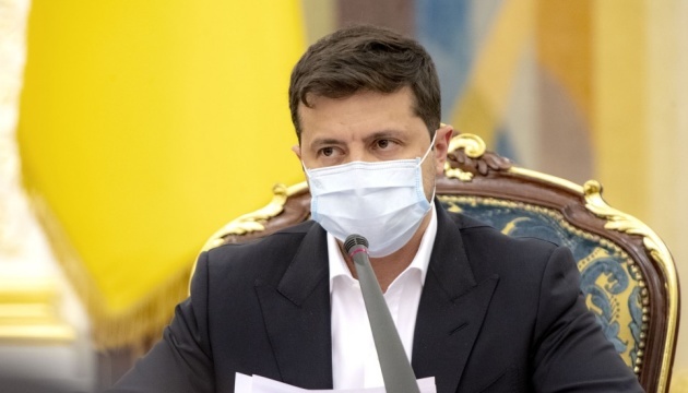 Zelensky crea un consejo de coordinación para el diálogo con las microempresas