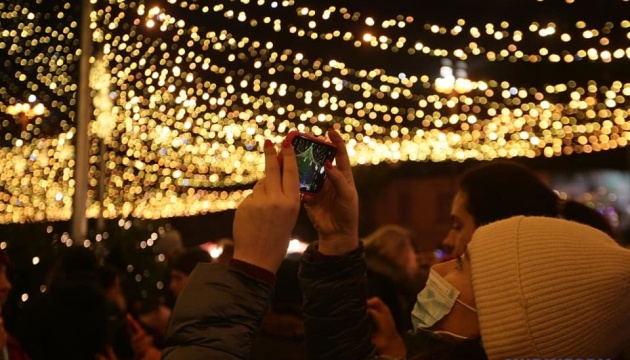 На Софійській площі 18 грудня засвітять головну ялинку країни