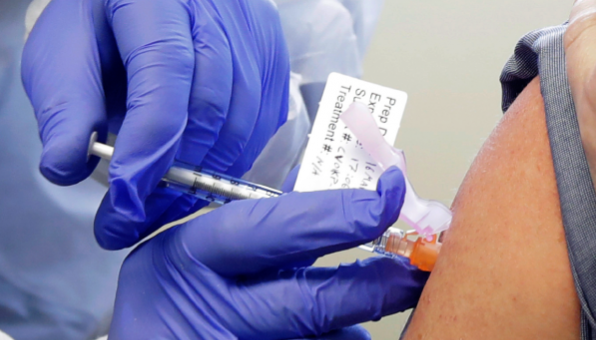 Українців почнуть вакцинувати від COVID-19 через місяць — Герус