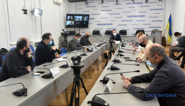 Заборона російських соцмереж та телеканалів знижує вплив пропаганди на Донбасі - експерт