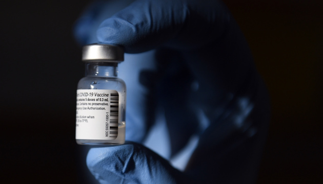Omicron: le vaccin Pfizer protège à 70 % contre les hospitalisations