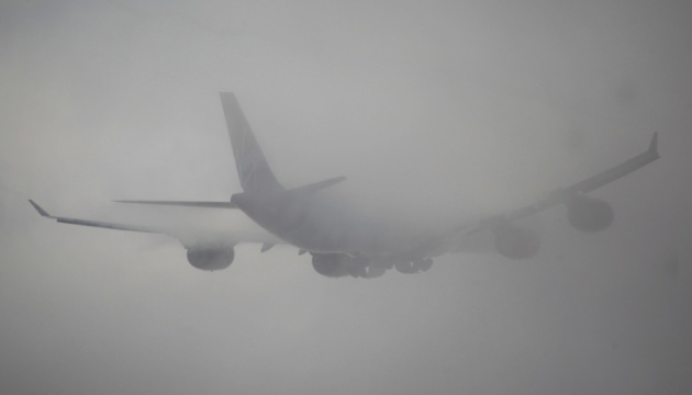 Через туман в аеропорту Одеси не змогли вчасно сісти п'ять літаків