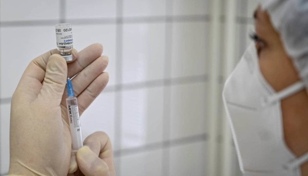В Аргентині почали щеплення російською COVID-вакциною