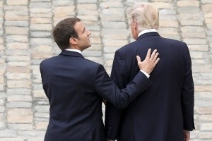 Трамп отходит в историю, мягко говоря, как очень противоречивый президент