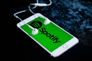 Аудіокниги на Spotify стануть безкоштовними для преміум-передплатників