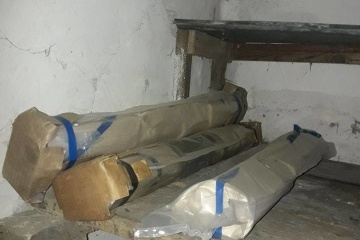 У прифронтовому Торецьку виявили схрон з набоями та гранатометами