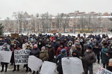 Les habitants de Poltova bloquent le centre-ville pour protester contre l’augmentation des prix du gaz et de l’électricité