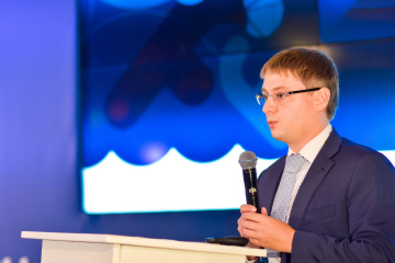 Неефективна вакцинація може уповільнити відновлення економіки - Костянтин Стеценко