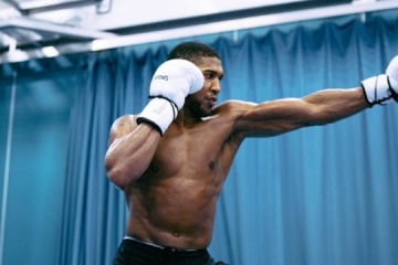 WBO одобрила бой Джошуа и Фьюри