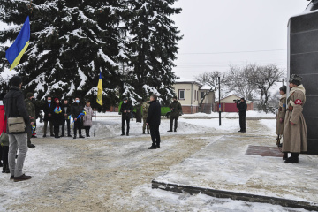 Вахта в одностроях УНР та «ланцюг єднання»: у Слов’янську відзначили День Соборності