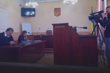 Підозрюваного у держзраді Коцабу стусанами провели з суду