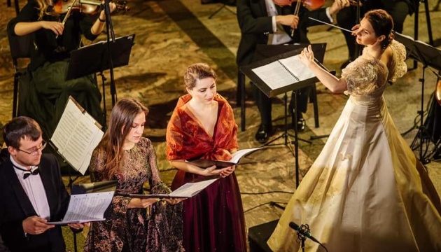 Оксана Линів та оркестр INSO-Lviv презентували різдвяний концерт