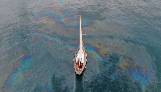 У Мармуровому морі виявили нафтову пляму
