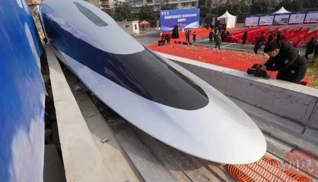 620 км/ч: Китай представил прототип поезда на магнитной подушке 620 км/ч: Китай представил прототип поезда на магнитной подушке
