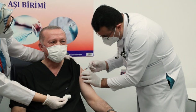 Ердоган зробив щеплення вакциною Sinovac