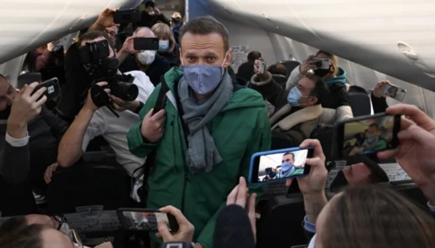 Латвія пропонує ввести санкції проти Росії через арешт Навального