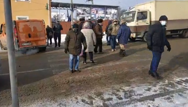 «Тарифні протести»: на Буковині знову перекривають дороги