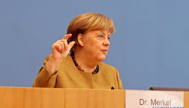 Меркель планує відвідати Україну 22 серпня 
