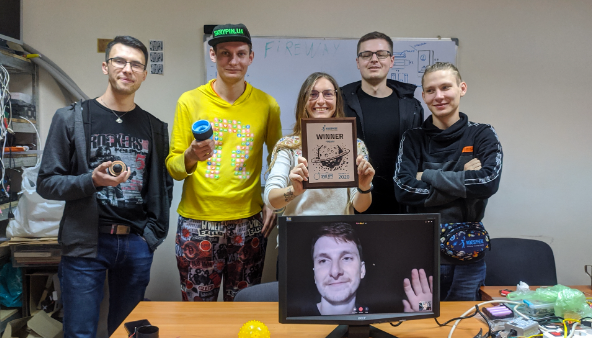 Une équipe ukrainienne remporte le prix du hackathon NASA Space Apps Challenge
