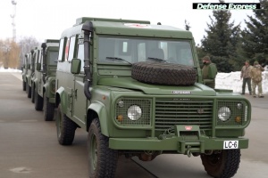 Ukrainische Armee erhält Sanitätsfahrzeuge aus Lettland