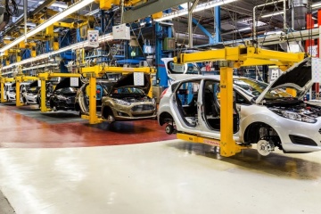 Ford перепрофілює завод у Кельні – перший електрокар обіцяють в 2023 році