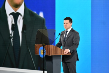 Нафтогаз допоможе будувати будинки з сонячними панелями для переселенців - Президент