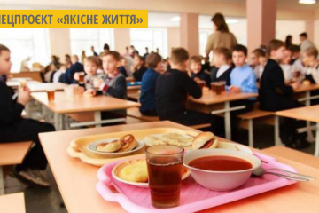 Євген Клопотенко представив нове шкільне меню Держпродспоживслужбі