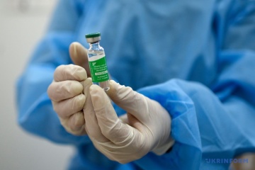 Вакцина Covishield працює швидше, коли вже є антитіла до коронавірусу