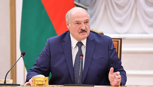 Lukashenko quiere establecer un Comando Operativo cerca de la frontera con Ucrania