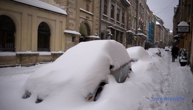 Негода в Україні: 12 лютого