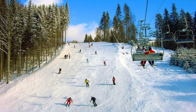 Ukrainian freestyle skiers win six medals at European Cup in Krasiya