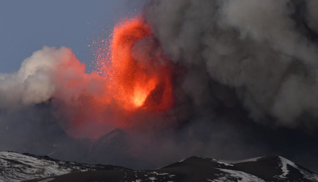 Вулкан на Канарах зруйнував майже 900 будівель, лава вкрила понад 17 гектарів