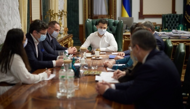 Zelensky meets with representatives of Ukrainian delegation to PACE 