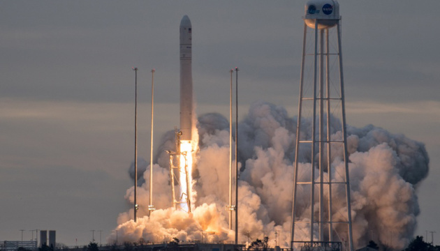 Ukrainian-American rocket Antares launches cargo load to ISS
