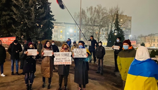 Акція на підтримку Стерненка: у Житомирі сталася бійка між активістами і поліцією