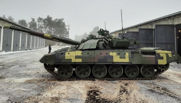 Київський бронетанковий завод модернізував п’ять танків Т-72