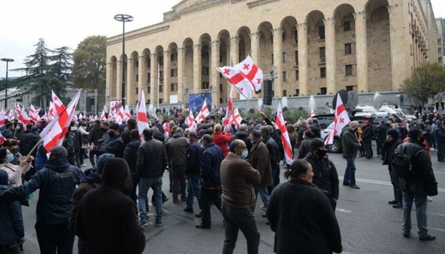 Грузинская оппозиция объявила о бессрочных акциях протеста