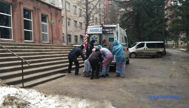 Пожежа у лікарні Чернівців: поліція відкрила справу