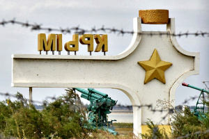 Російські військові на півночі Криму не пускають фермерів обробляти поля – правозахисники