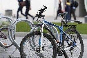 Воры велосипедов. След шин привел в генконсульство РФ