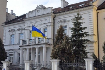 Двох українських дипломатів відкликали з Польщі через підозру в корупції