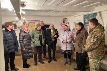 Чернігівський кобзар-лірник дав концерти для жителів і захисників Донеччини