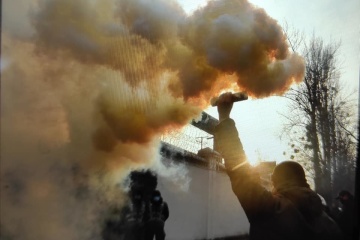 Лук'янівське СІЗО, де перебуває Антоненко, пікетували з фаєрами