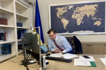 Кулеба обговорив з головою комітету Сенату США збільшення військової допомоги