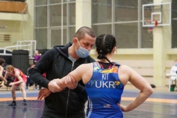 Грушина і Коляденко завоювали олімпійські ліцензії в жіночій боротьбі