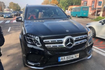 В Киеве будут судить сотрудницу прокуратуры, которая сбила девочку на пешеходном переходе