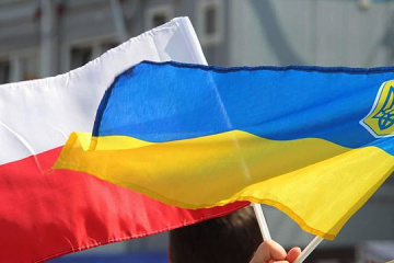 Посольство України в Польщі призупинило консульський прийом громадян