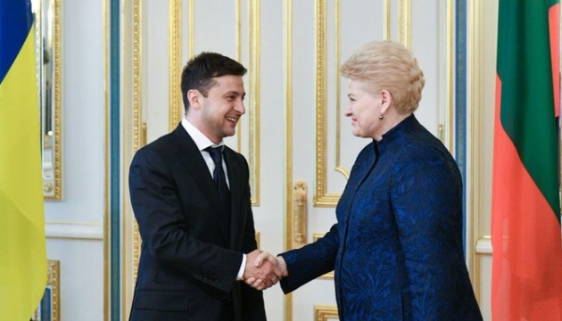 Zelensky congratulates Dalia Grybauskaite on her birthday