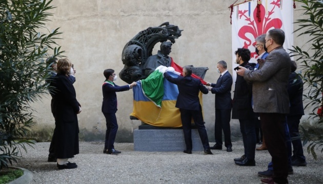 Inaugurado un monumento a Taras Shevchenko en Florencia